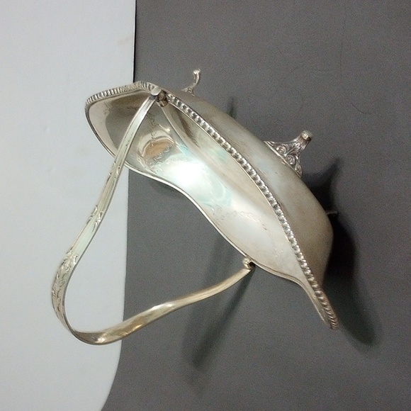 Antique Harris Brothers & Howsen ALPHA Footed Bon Bon Basket - Picture 7 of 9